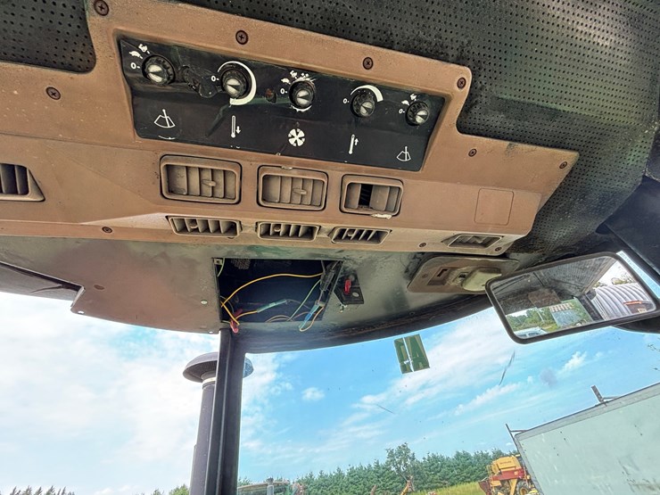 john-deere-4450-image-56