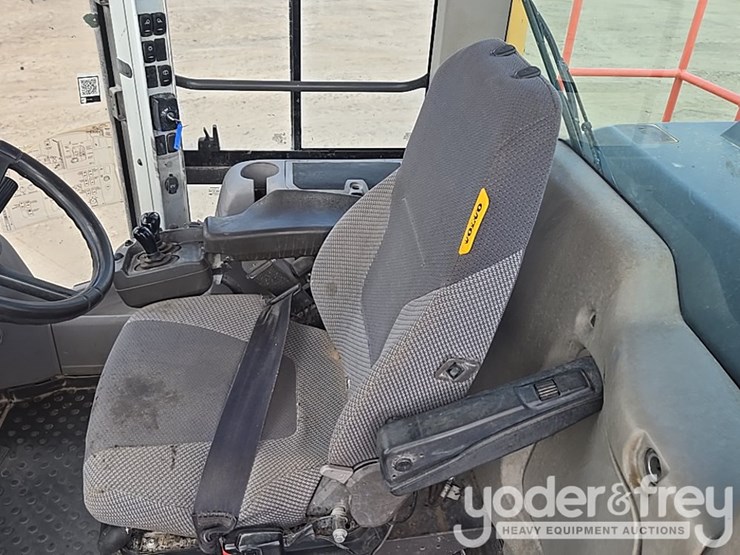 2018-volvo-l110h-image-63