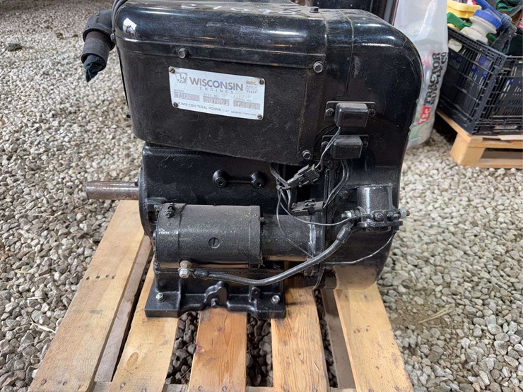 wisconsin-tjd-two-cylinder-engine-image-8