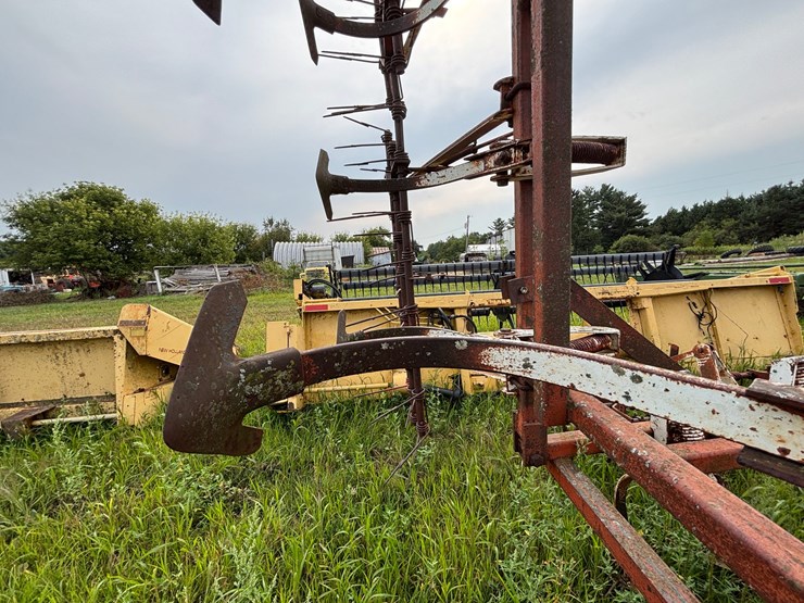 #2621-•-wil-rich-27'-field-cultivator-image-20