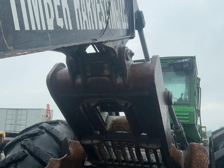 2014-deere-648h-image-55