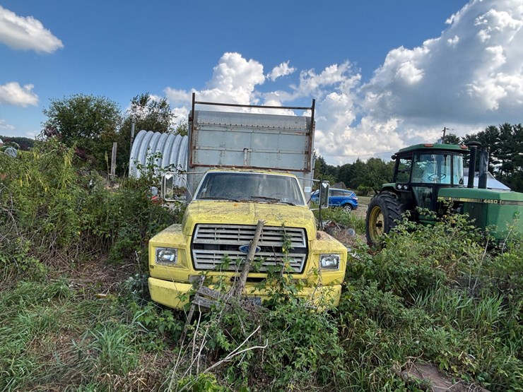 1985-ford-f700-image-2
