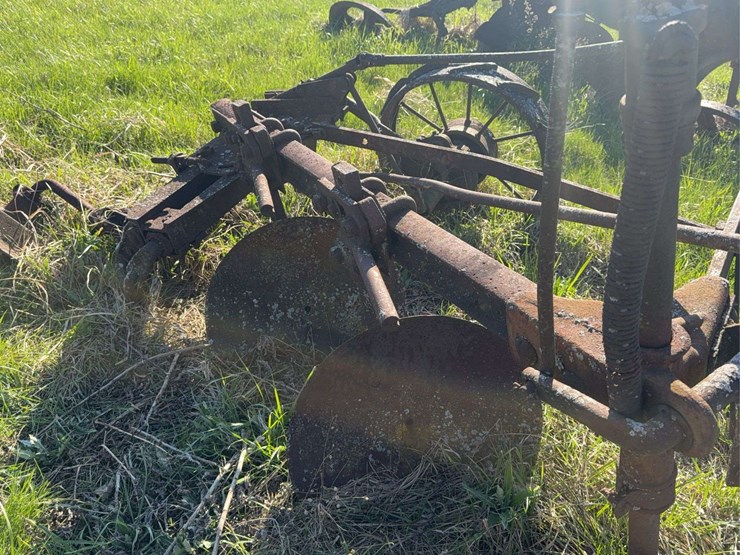 two-blade-2’-pull-type-disk-plow-image-10