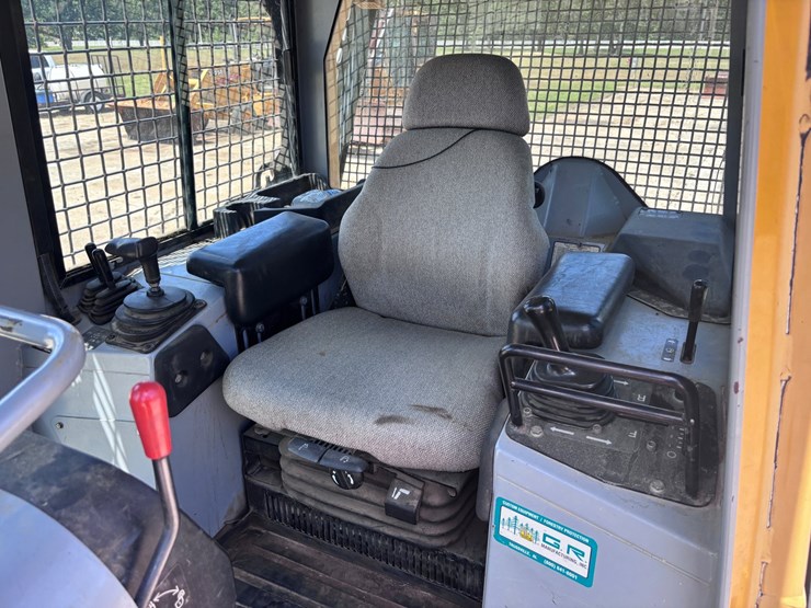 deere-650h-lgp-image-23