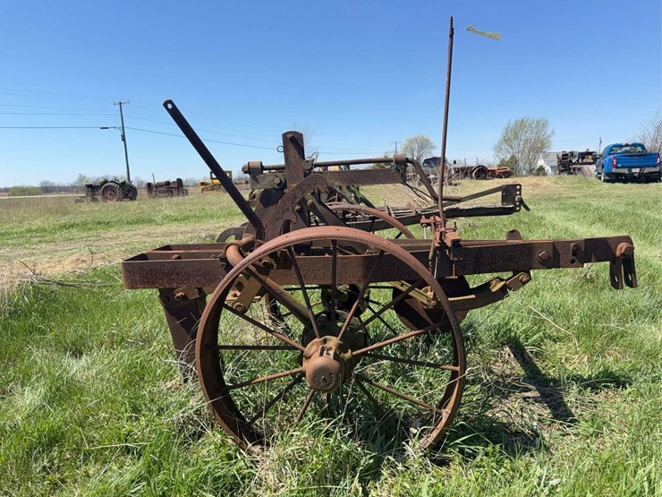 john-deere-single-shank-subsoiler-image-2