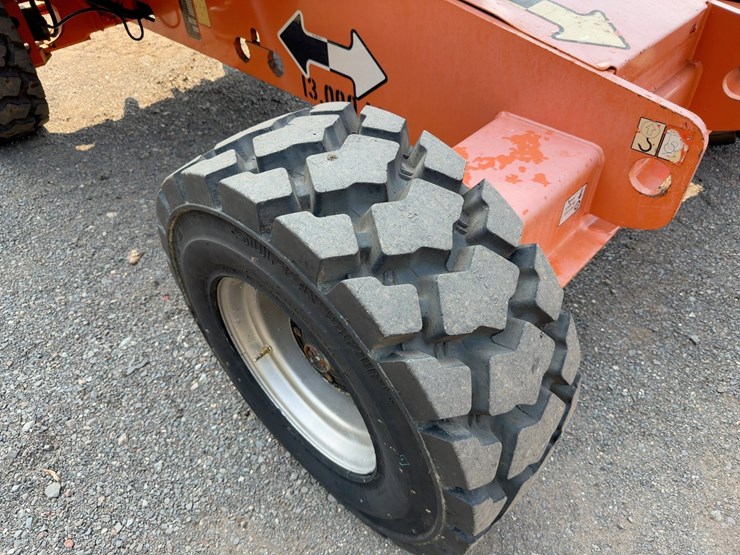 2004-jlg-400s-image-10