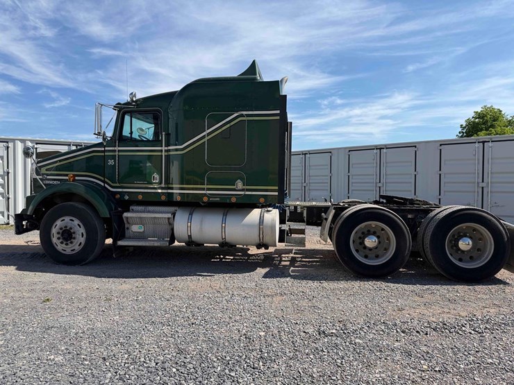 2001-kenworth-t800-image-11