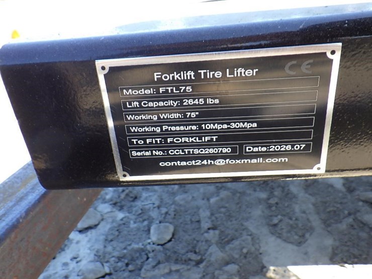 future-forklift-tire-lifter-75"-image-6