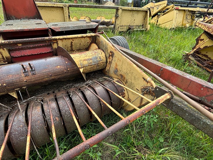 new-holland-s717-image-25