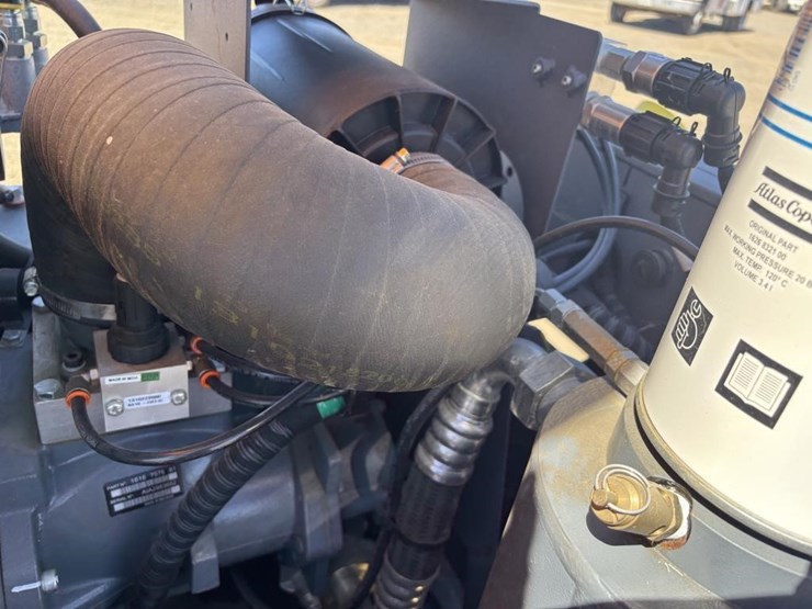 2023-atlas-copco-xas188-image-27