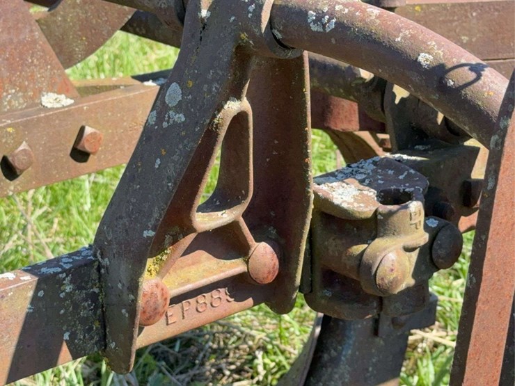 oliver-four-bottom-plow-image-14