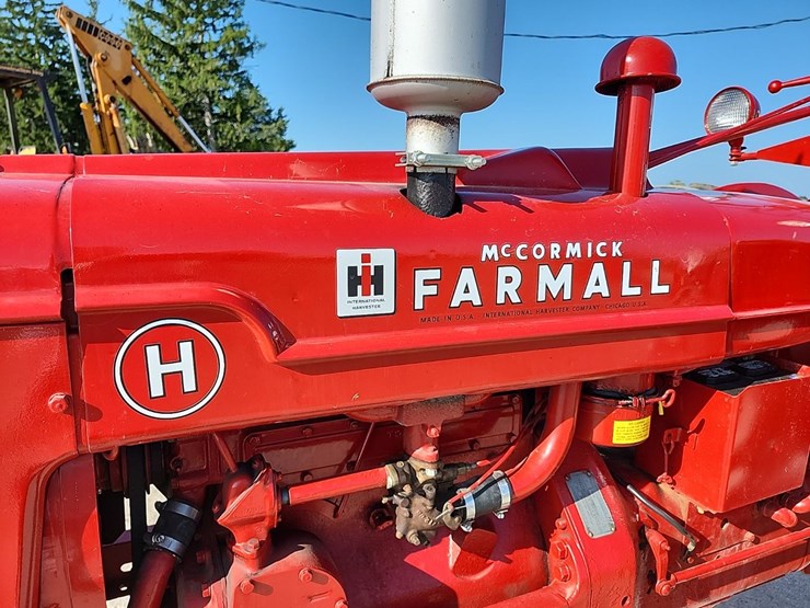 1949-farmall-h-gas-tractor,-nf-image-2