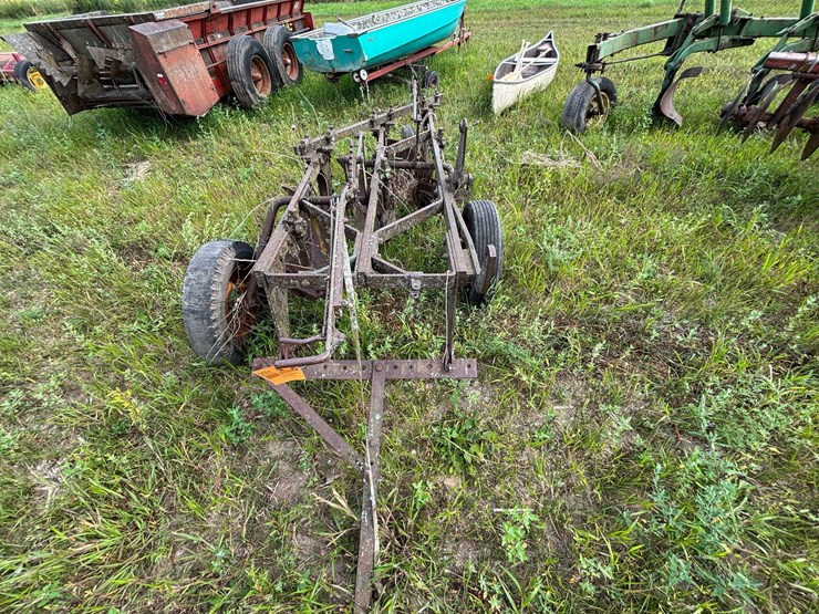 #2651-•-john-deere-(3)-bottom-plow-image-14