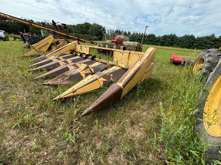 new-holland-974-image-1