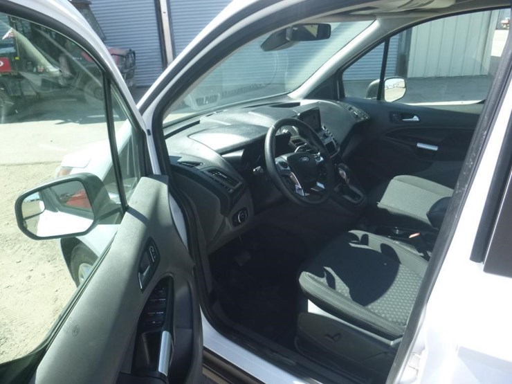2020-ford-transit-connect-image-5