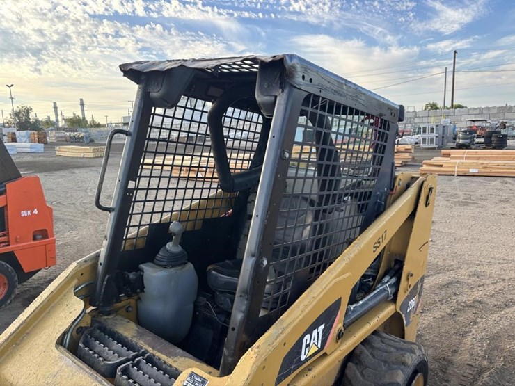 caterpillar-226b3-image-21