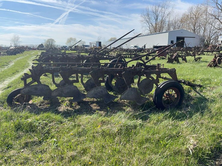 john-deere-14-image-1