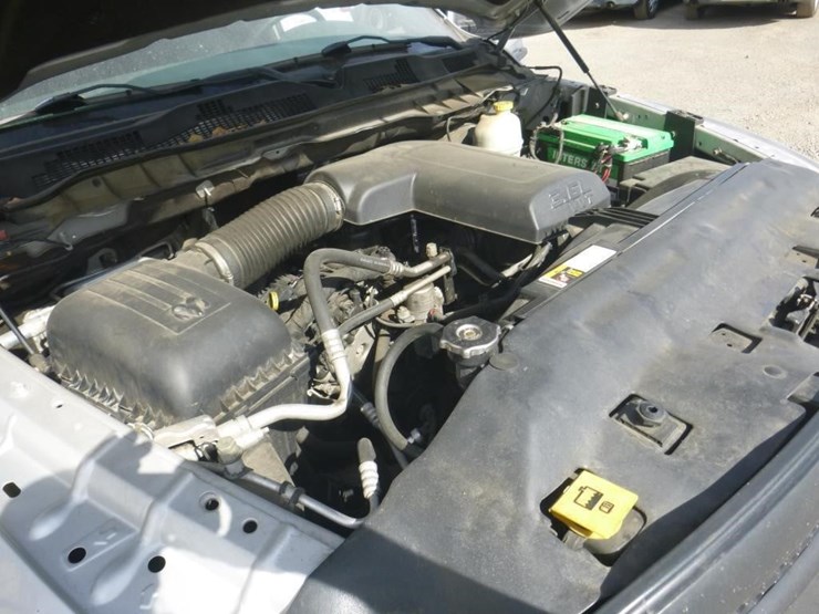 2016-dodge-1500-image-11