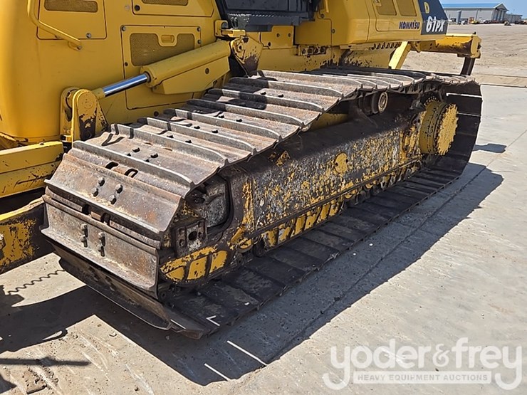 2023-komatsu-d61px-24-image-9