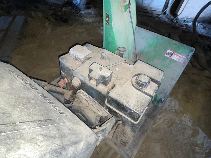 john-deere-26-image-11