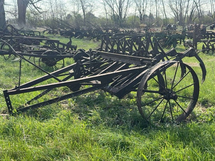 ihc-7ft-field-cultivator-image-7