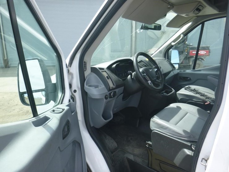 2018-ford-350-image-5