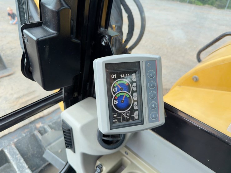 2014-caterpillar-308e2-cr-image-42