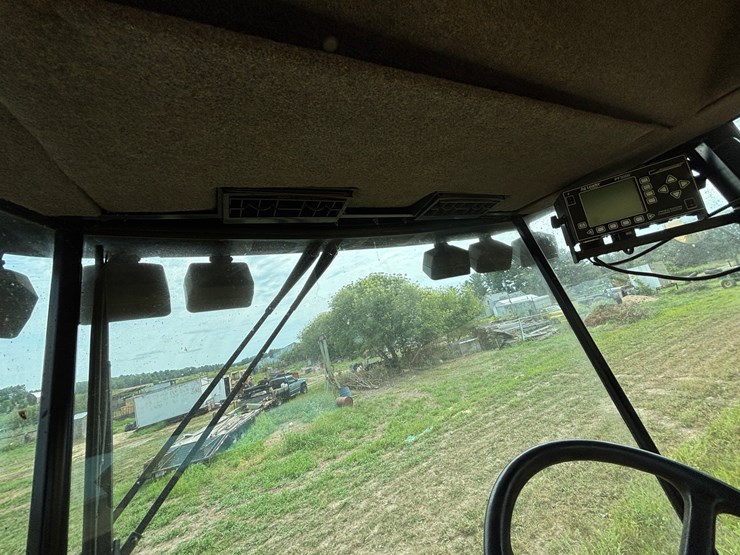 new-holland-tr98-image-34
