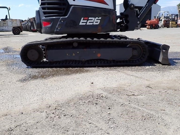 2021-bobcat-e26-image-12