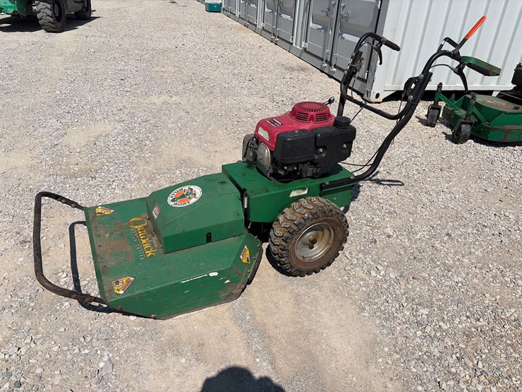 #68-•-billy-goat-bc2600hhf-28”-brush-cutter-image-2