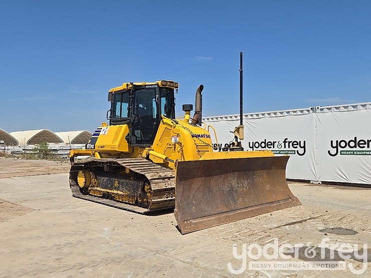 2023-komatsu-d61px-24-image-7
