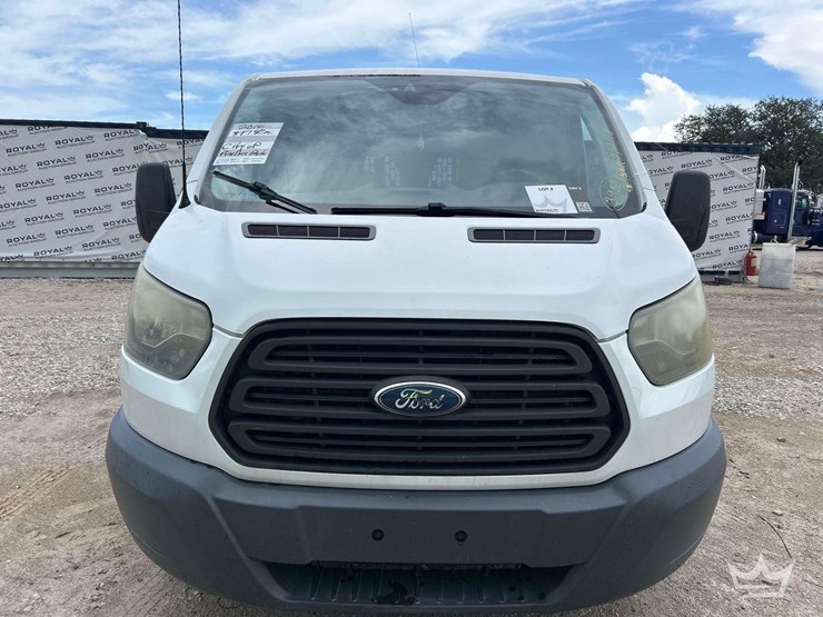 2016-ford-transit-image-23