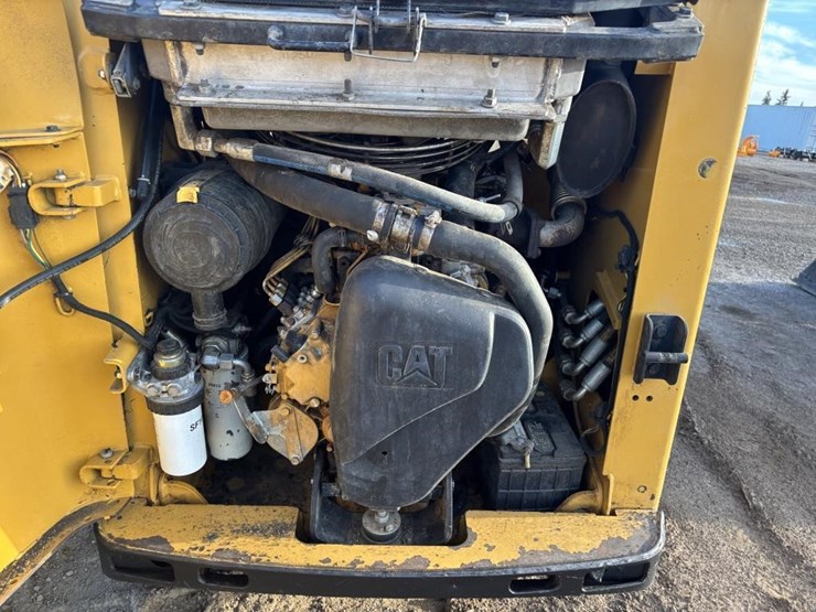 caterpillar-226b3-image-34
