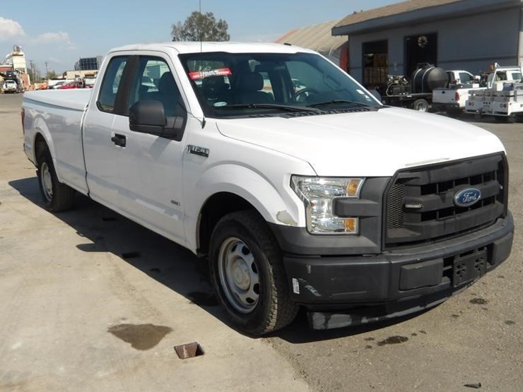 2017-ford-f150-image-3