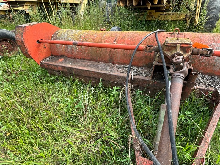 #2625-•-brady-144-(4)-row-stock-chopper-image-27