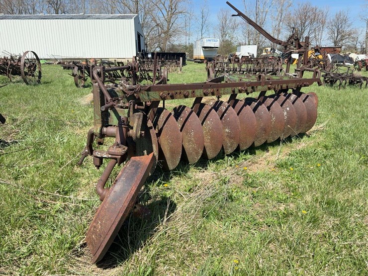 john-deere-disc-plow-image-4