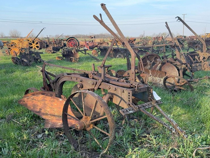 two-bottom-plow-image-1