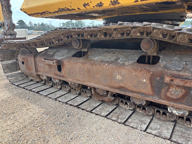 2010-komatsu-pc160-lc-8-image-21