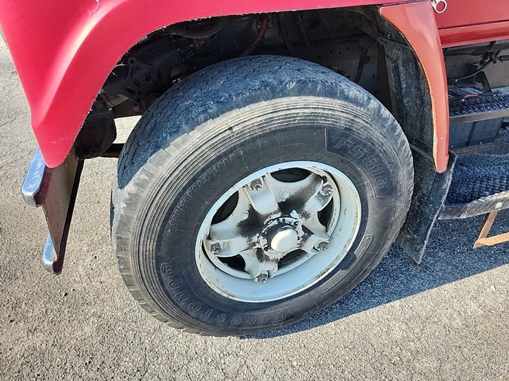 1971-ih-2010a-truck-image-4
