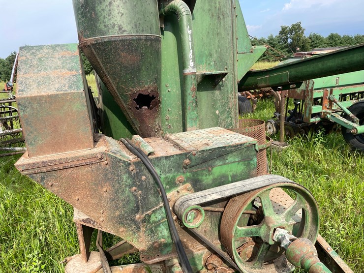 john-deere-700-image-13