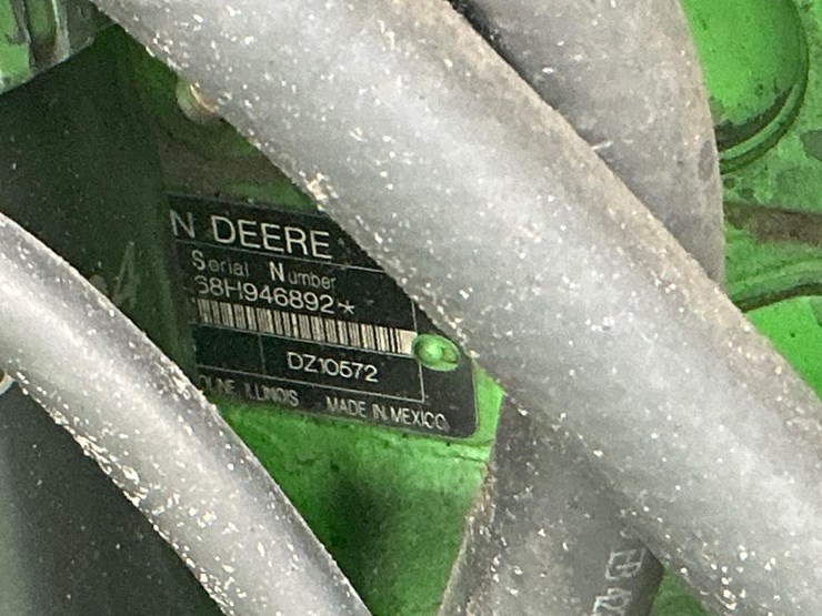 2015-deere-335d-image-14