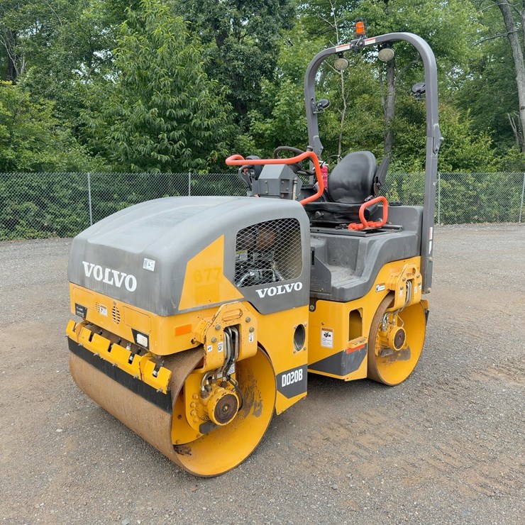 2021 VOLVO DD30B