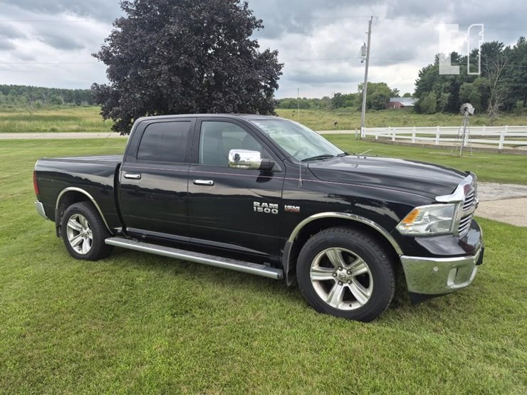 2014-dodge-ram-1500-image-4