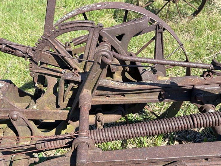 oliver-two-bottom-plow-image-7
