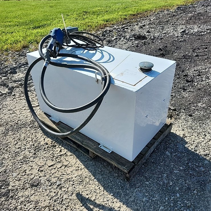 100 gal. fuel tank w/GPI pump