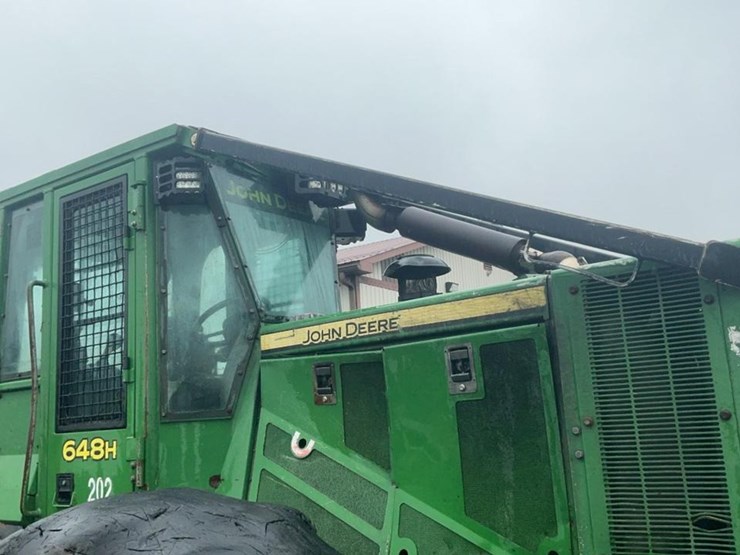 2014-deere-648h-image-25