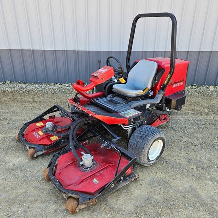 TORO GROUNDSMASTER 3500D