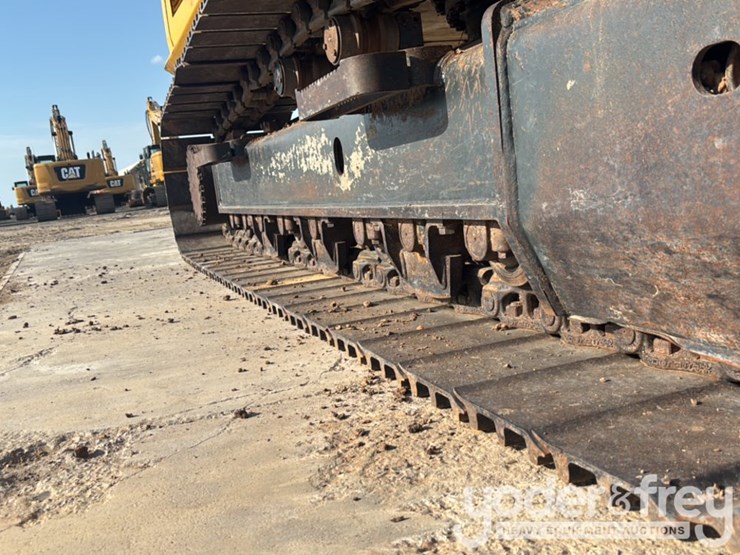 2023-komatsu-pc360-lc-11-image-21