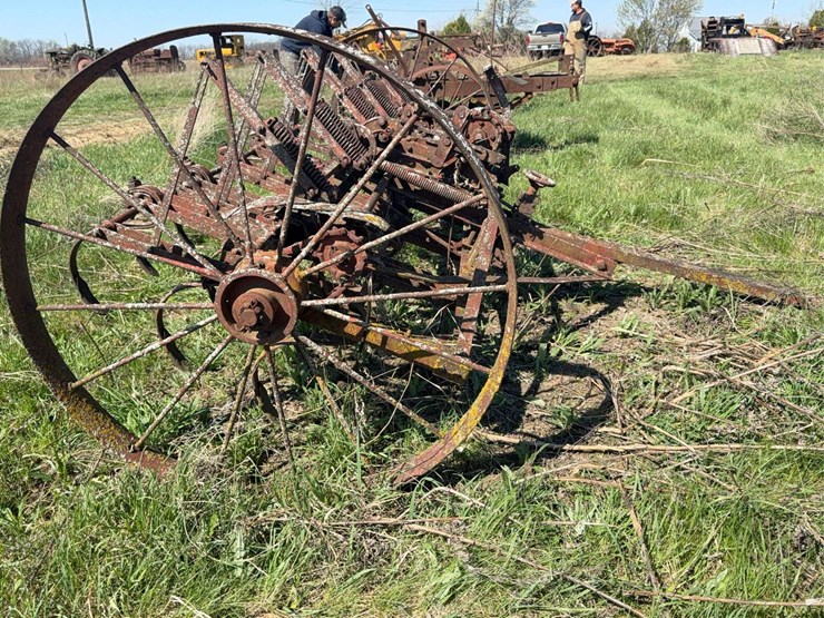 unknown-pull-type-field-cultivator-image-2