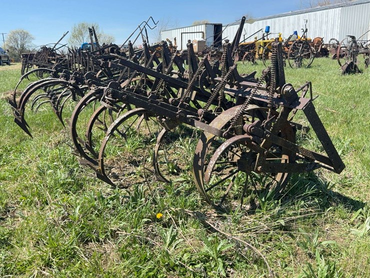 john-deere-8-image-3